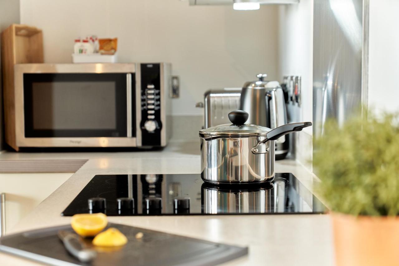 Shortstaymk Vizion Apartments, With Free Superfast Wi-Fi, Parking, Sky Sports And Movies Милтон-Кейнс Экстерьер фото