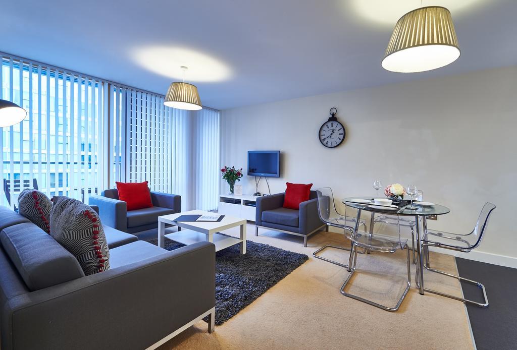 Shortstaymk Vizion Apartments, With Free Superfast Wi-Fi, Parking, Sky Sports And Movies Милтон-Кейнс Экстерьер фото